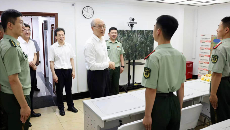 确保官兵们安心履职